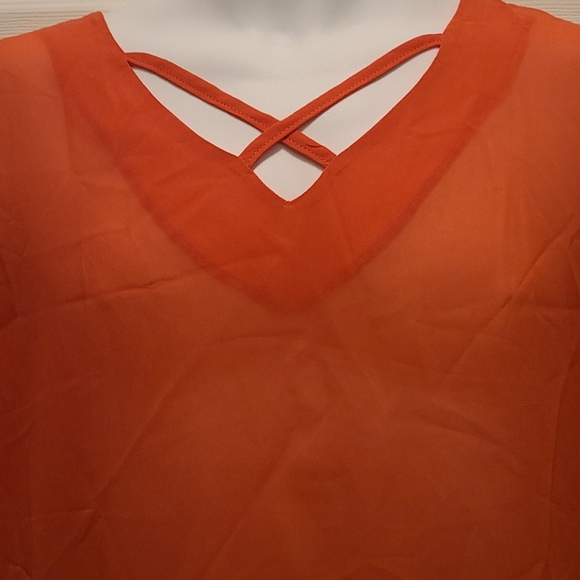 Top - Picture 2 of 3